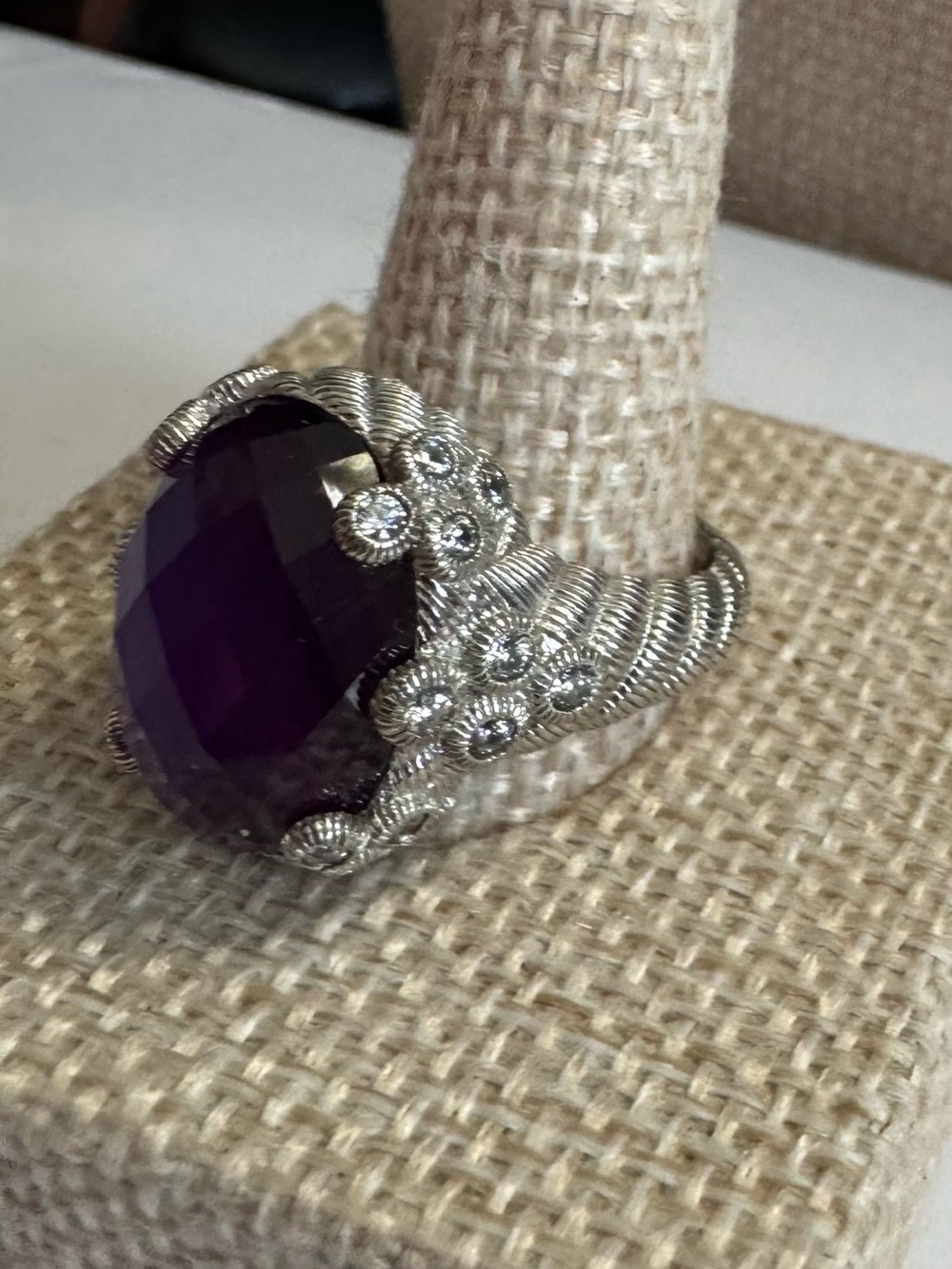 Judith Ripka 925 Sterling Silver Ring w/Faceted Oval Amethyst Gemstone.
Size 8 - Picture 3 of 10